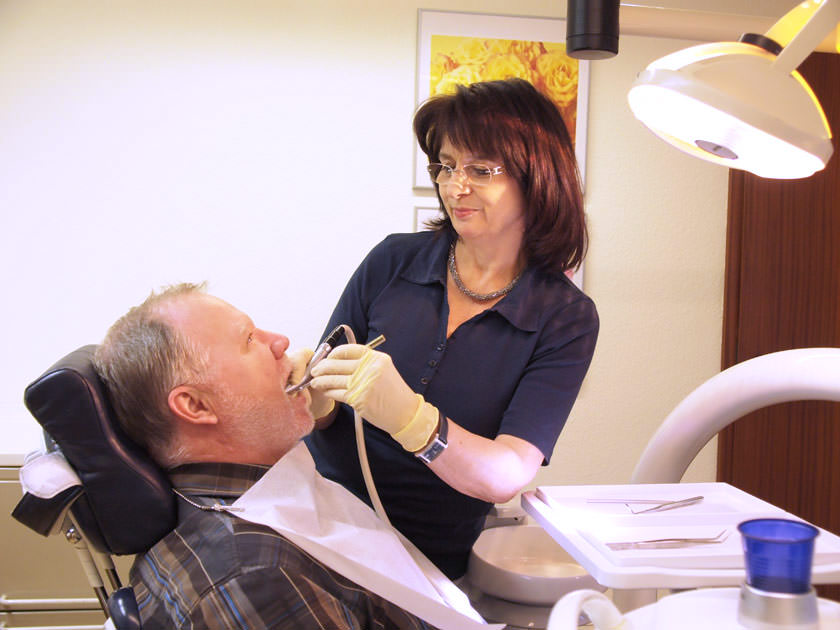 Zahnarztpraxis in Stuttgart Mühlhausen